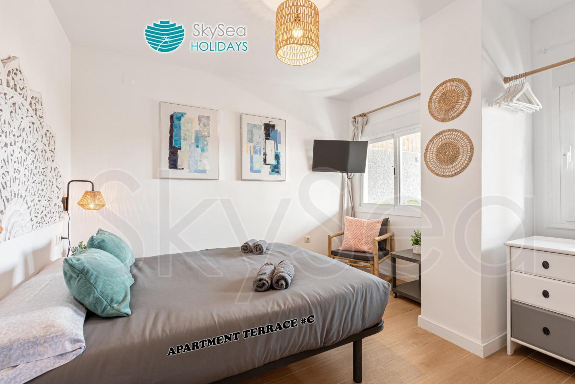 شقة Skysea Benalmadena Puerto Marina المظهر الخارجي الصورة