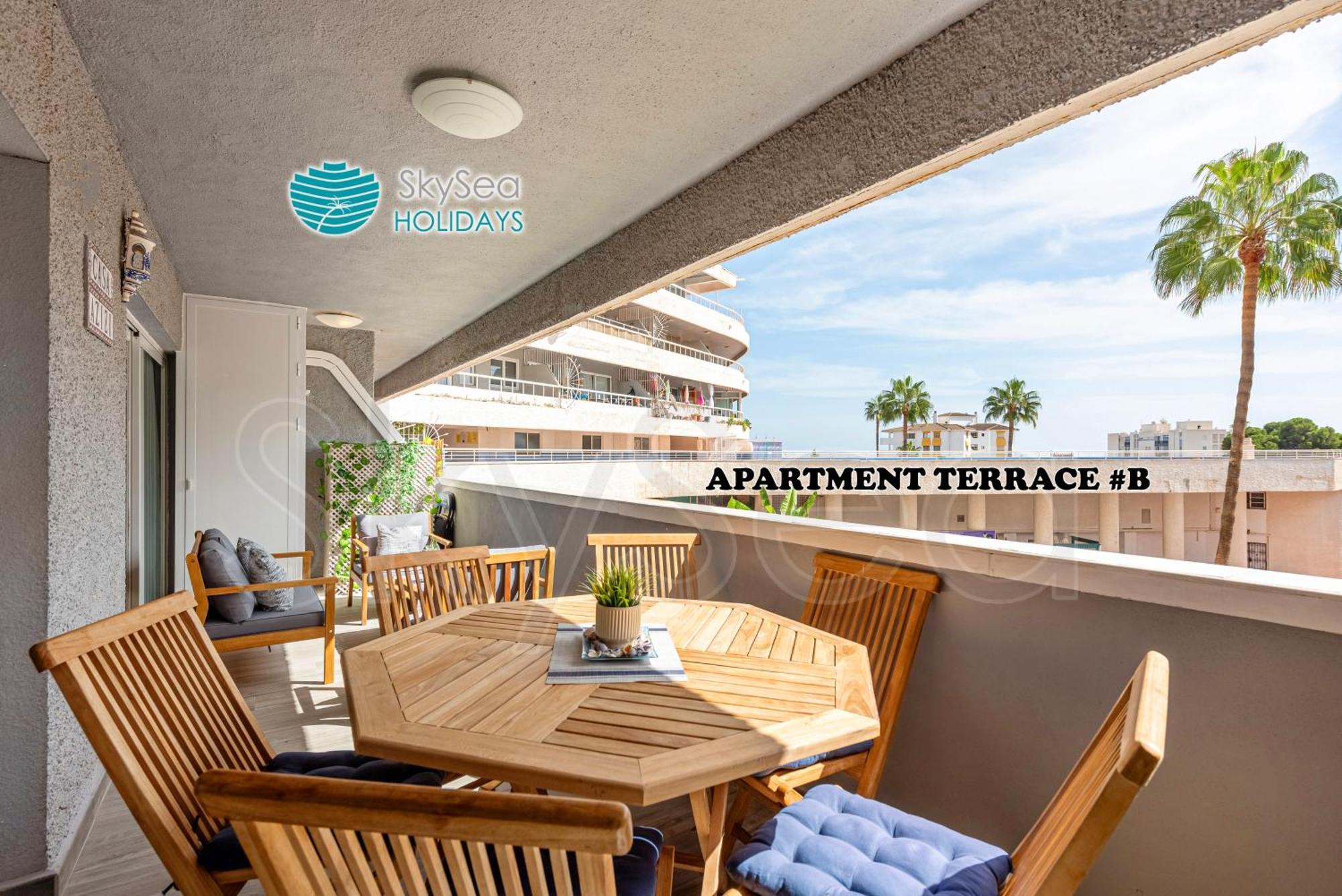 شقة Skysea Benalmadena Puerto Marina المظهر الخارجي الصورة